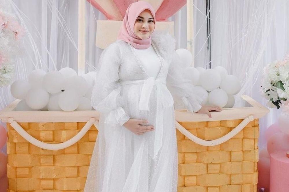 instagram.com/aurelie.hermansyah