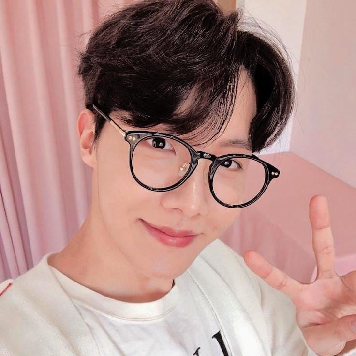 twitter.com/JK_miinee