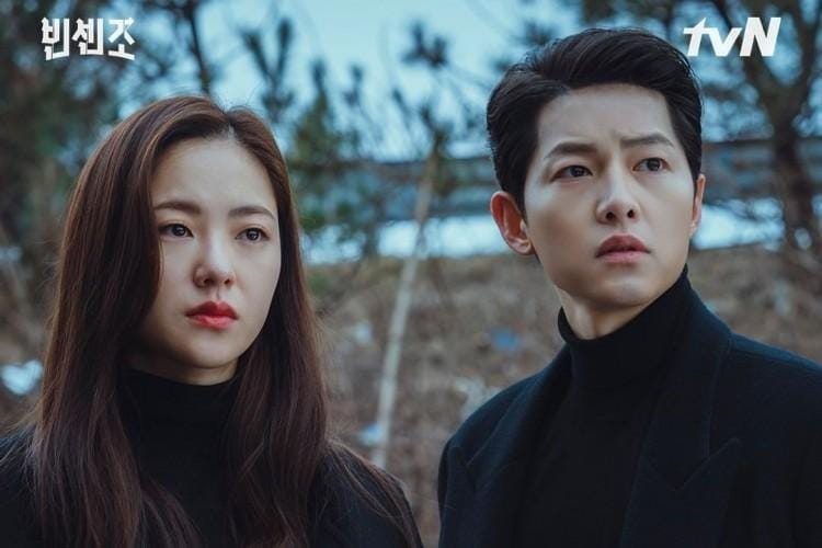 10 Pasangan Drama Korea yang Berawal dari Musuh Jadi Kekasih