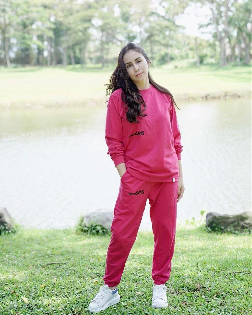 instagram.com/therealmomogeisha