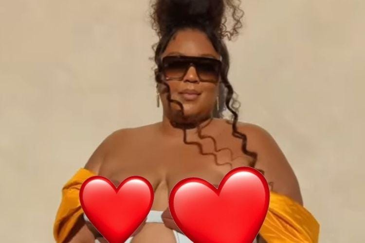 instagram.com/lizzobeeating