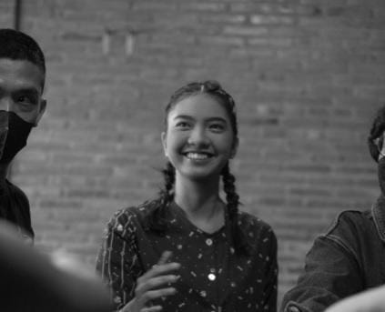 instagram.com/__dere