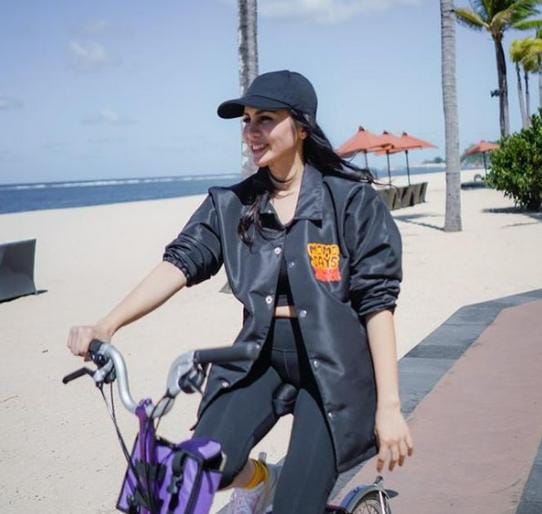 instagram.com/therealmomogeisha