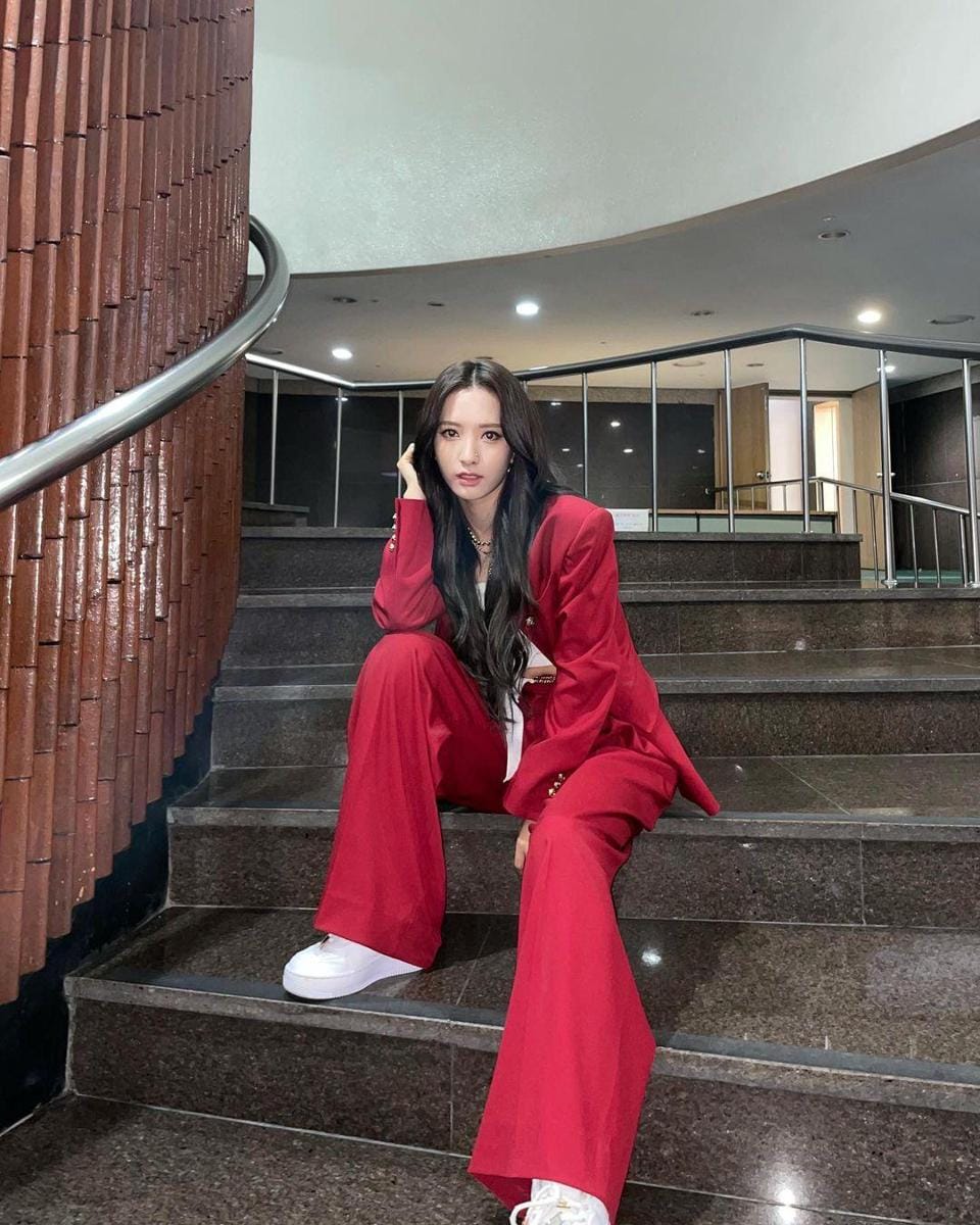 instagram.com/bn_95819