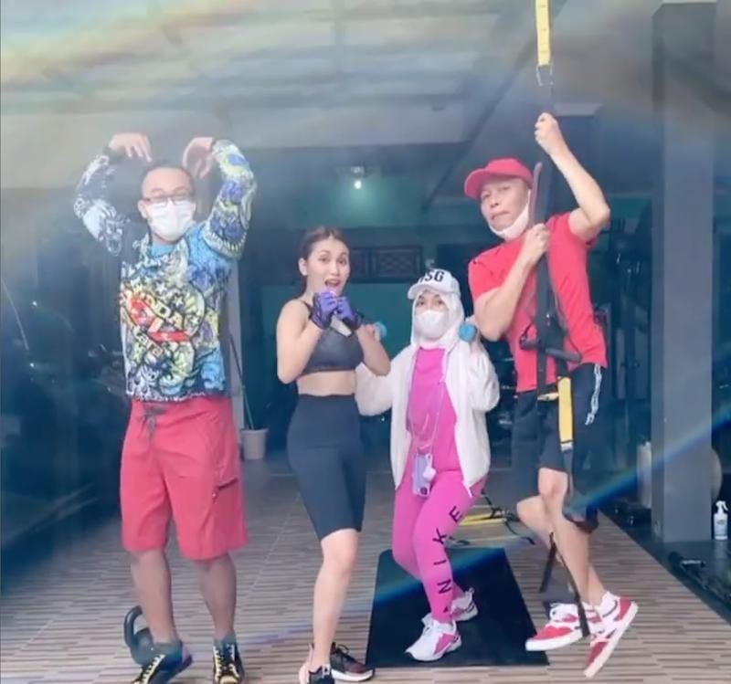 instagram.com/ayutingting92