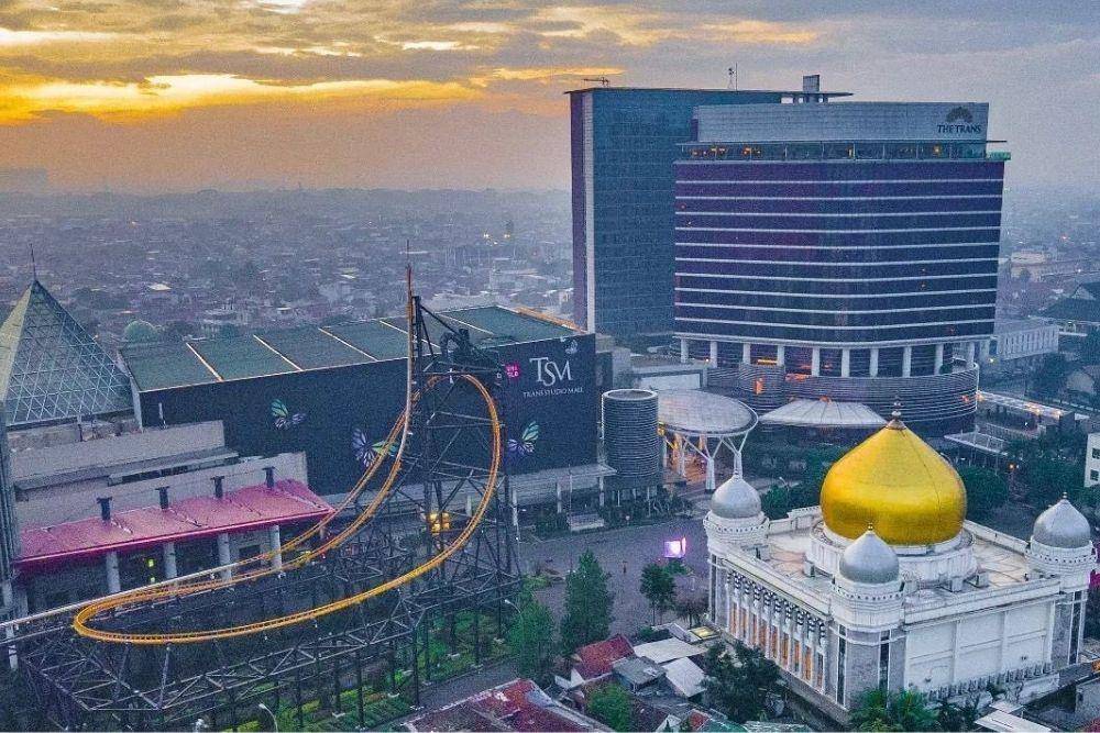 instagram.com/thetransluxuryhotel
