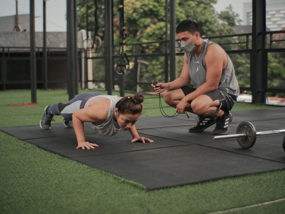 instagram.com/hestipurwadinata