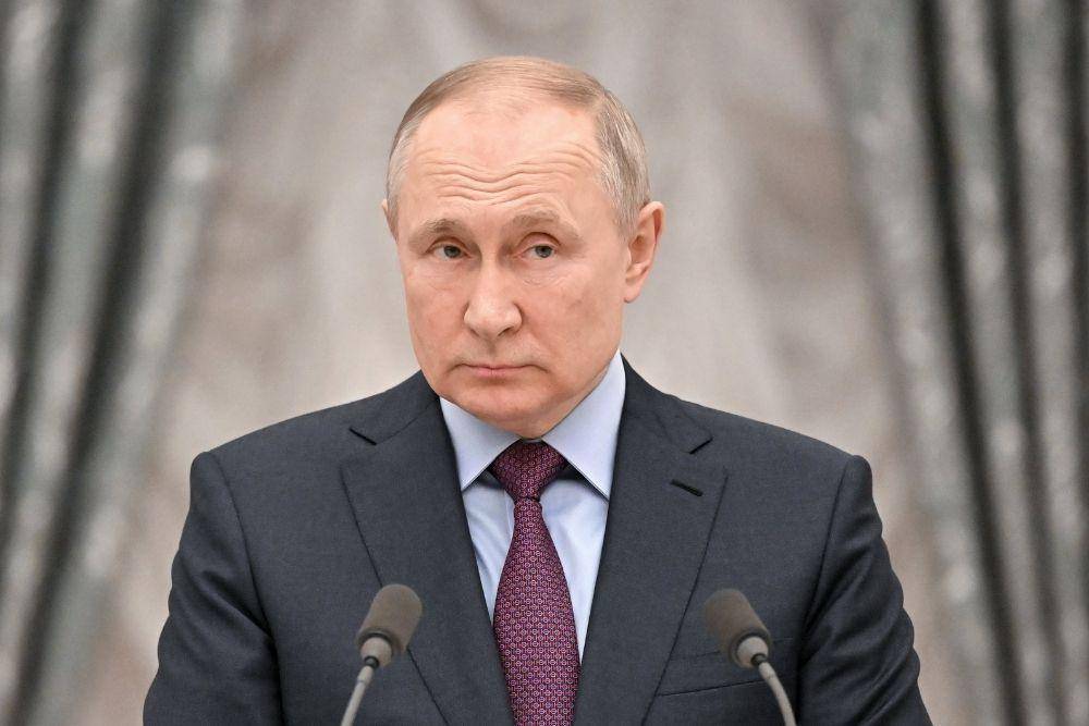 twitter.com/KremlinRussia_E