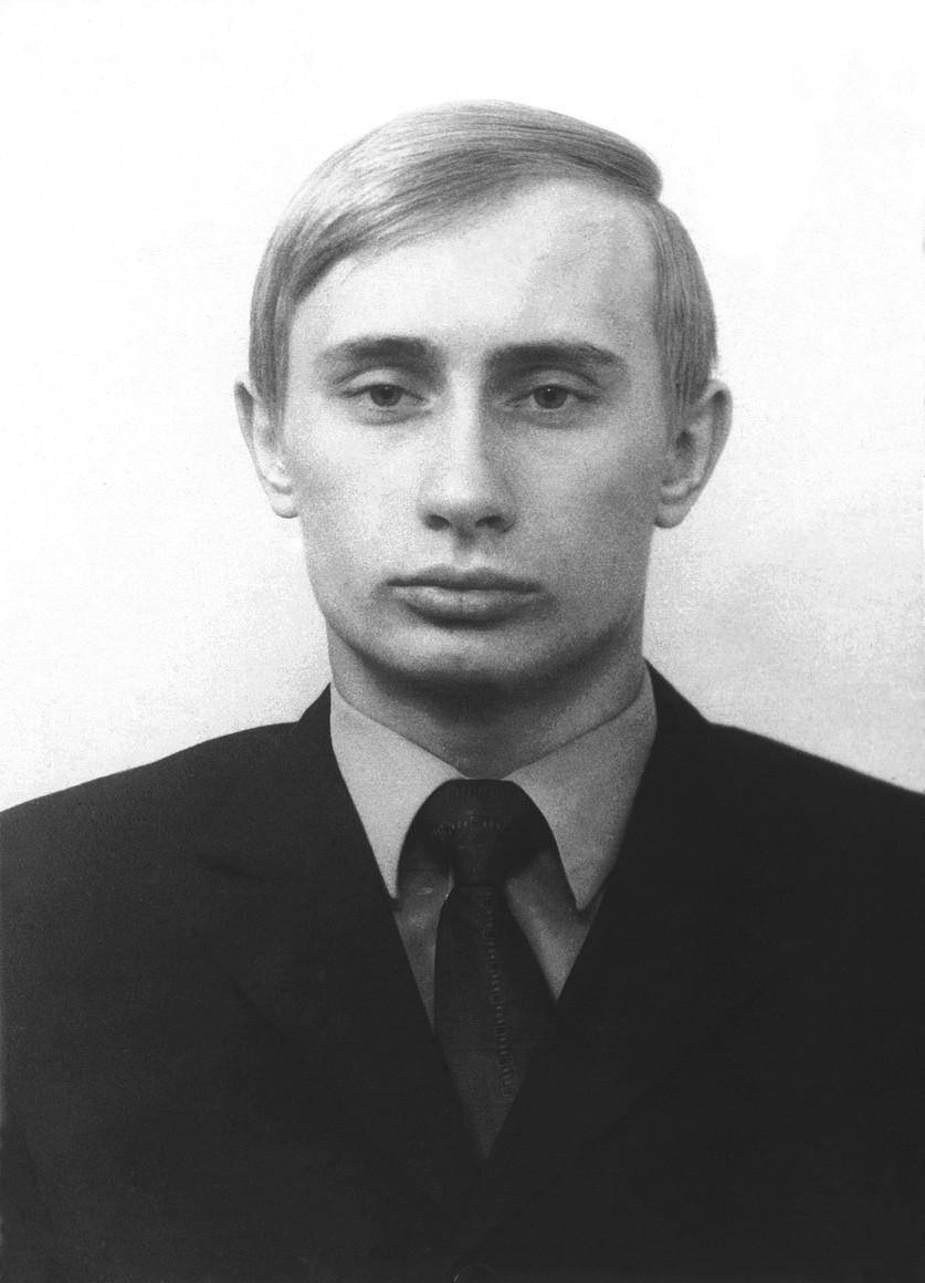http://en.putin.kremlin.ru/bio/