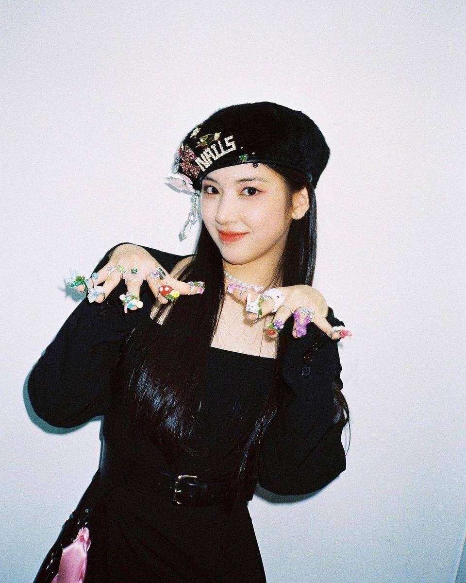 instagram.com/nmixx_official