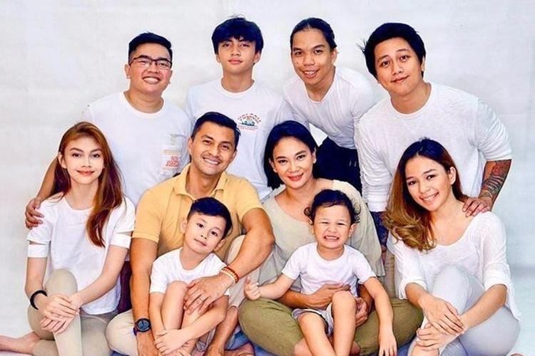 Instagram.com/bu_deedee