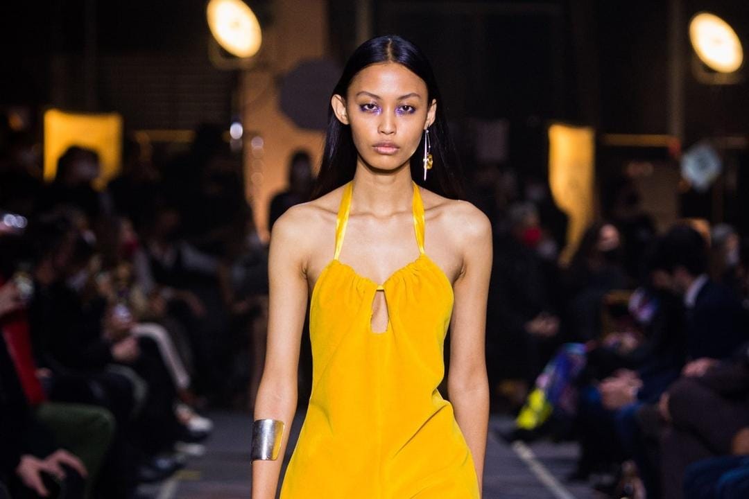 Potret Nafa Salvana, Cewek Karawang yang Jadi Model Milan Fashion Week