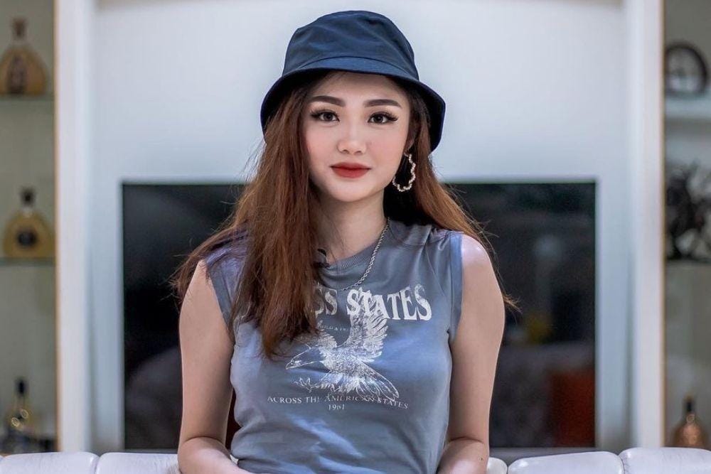 Deretan Potret Vanessa Khong, Si Cantik Tunangan Indra Kenz