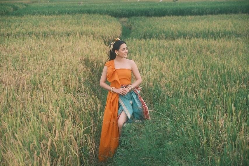 instagram.com/laura_theux