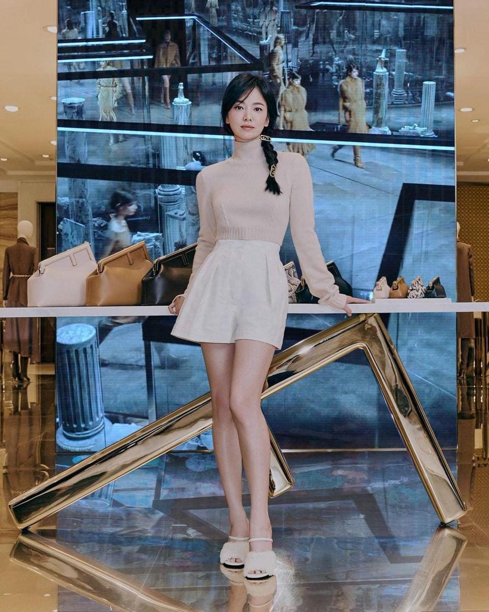 instagram.com/kyo1122
