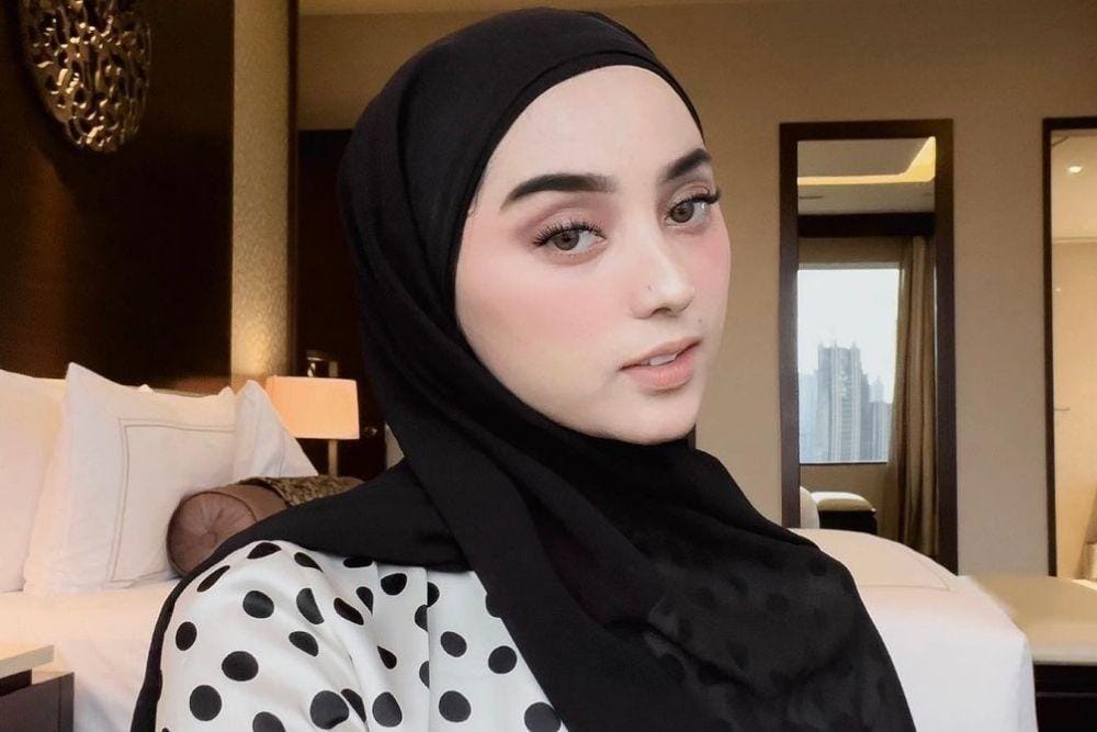 Potret Dinan Fajrina, Istri Doni Salmanan yang Curi Perhatian