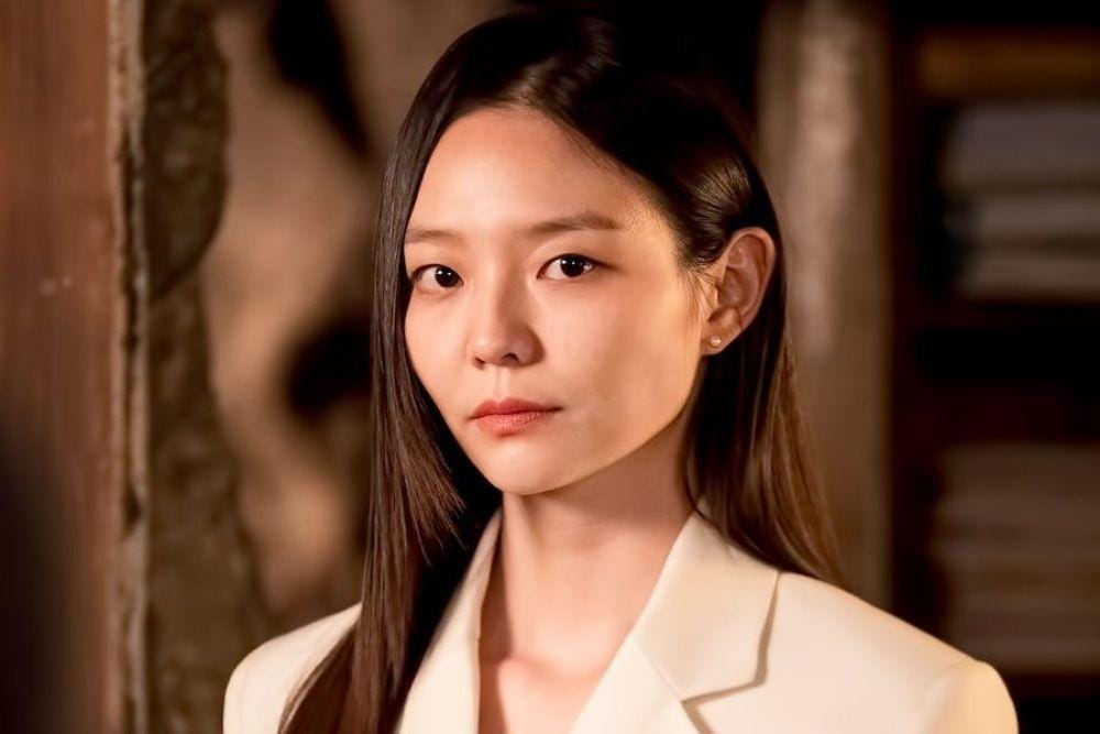 Jadwal Bentrok, Esom Konfirmasi Tak Kembali di ‘Taxi Driver’ Season 2