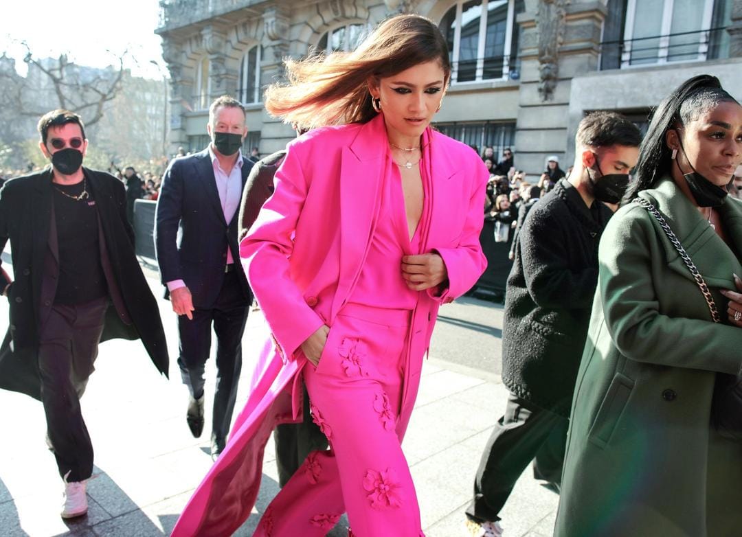 Tips Gaya a La Street Style Paris Fashion Week Fall/Winter 2022
