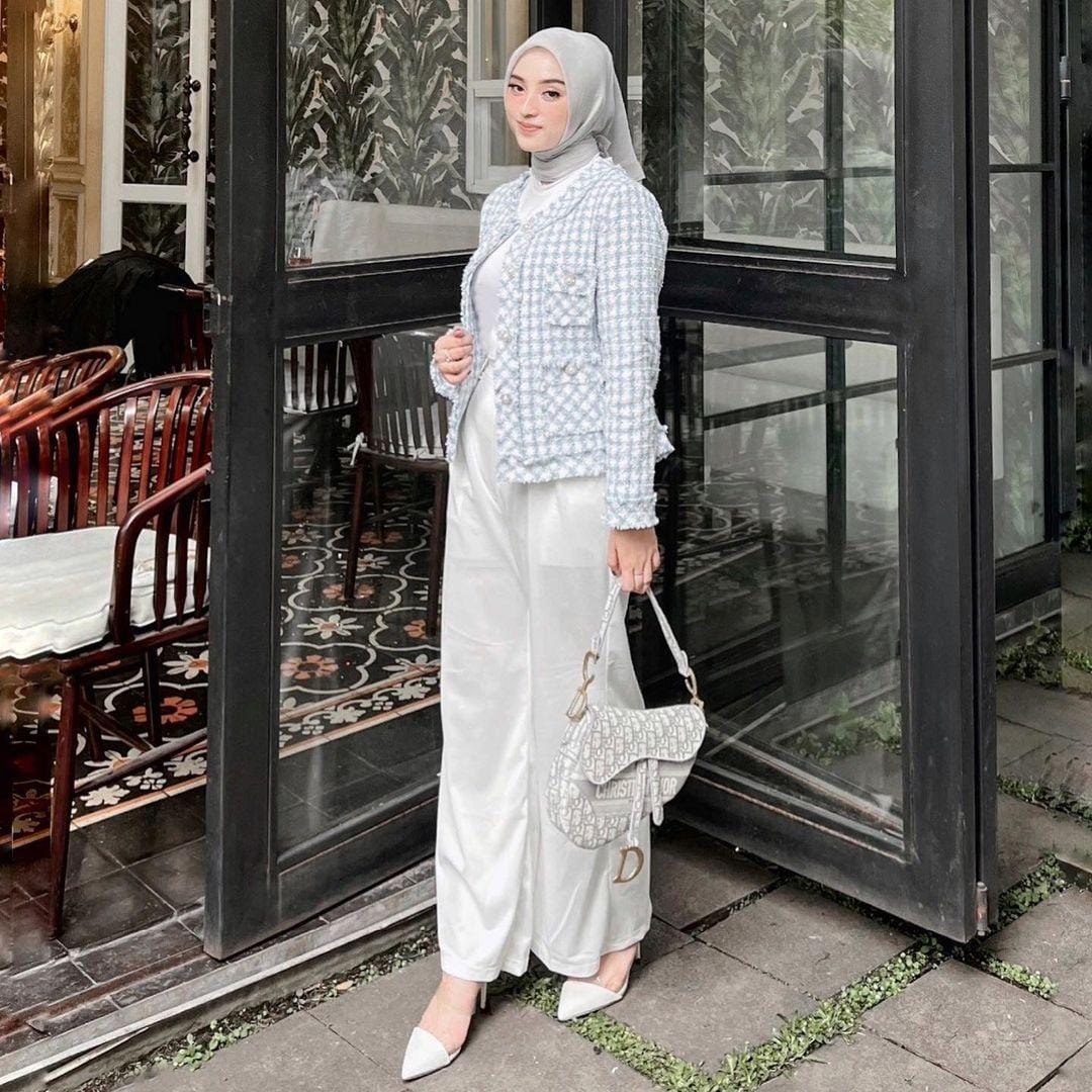 instagram.com/dinanfajrina