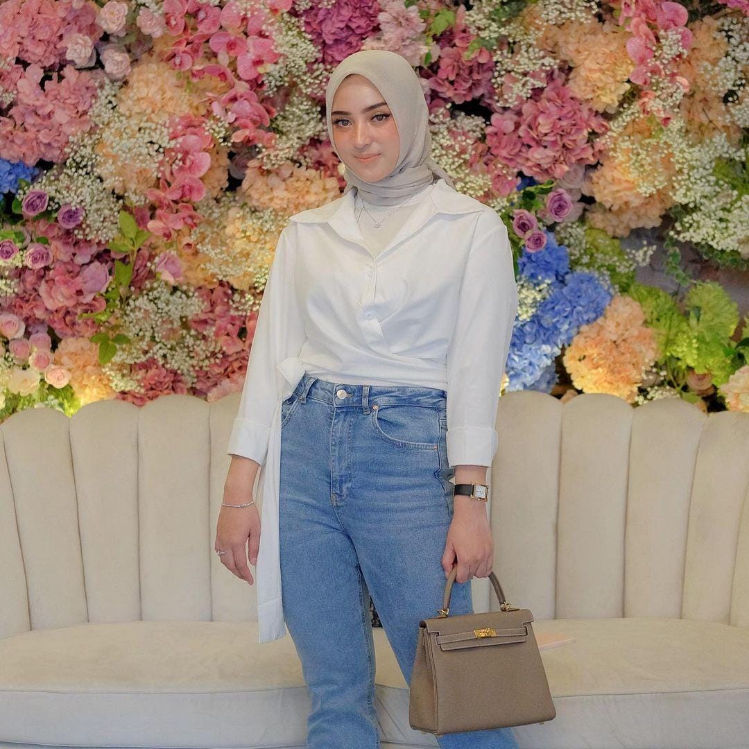 instagram.com/dinanfajrina