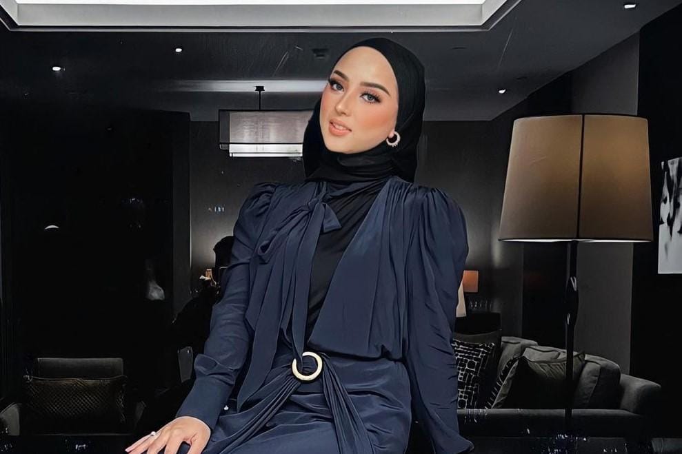 Gaya Dinan Fajrina, Istri Doni Salmanan yang Suka Pakai Tas Mewah