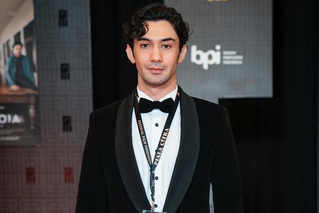 Instagram.com/Officialpilarez