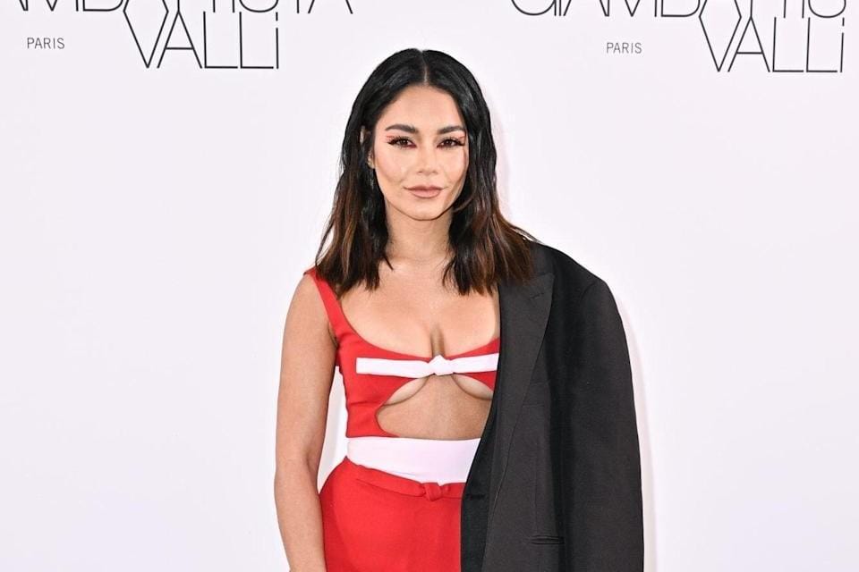 20 Gaya Terbaik Para Seleb di Paris Fashion Week 2022, Ada Idol Korea!