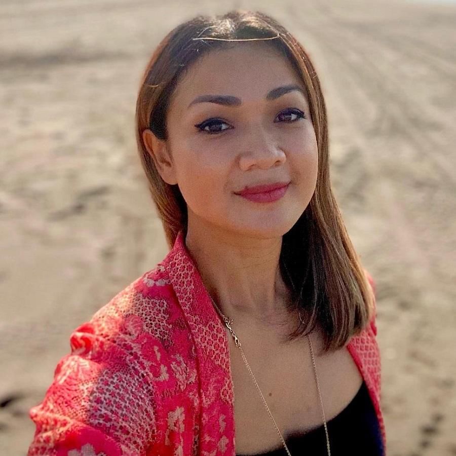 instagram.com/nirinazubir_