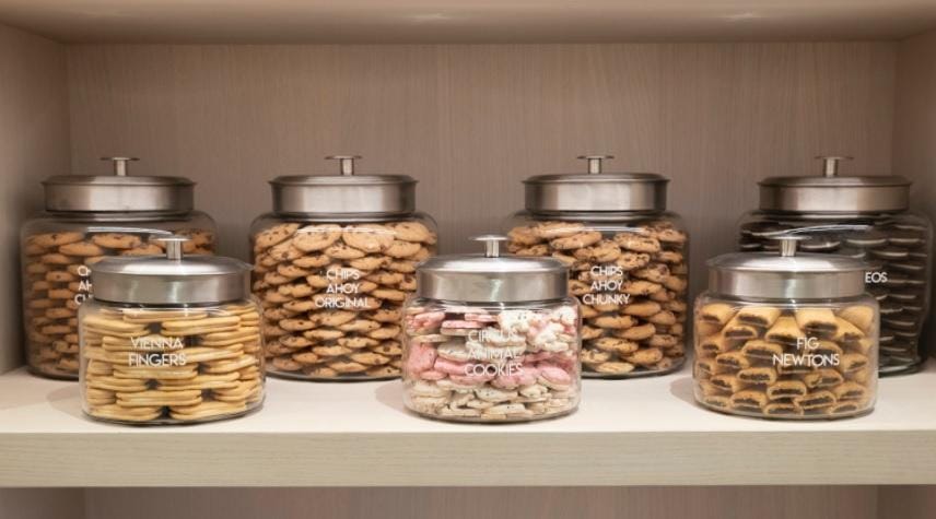 Ivan Solis/thehomeedit for POOSH.COM