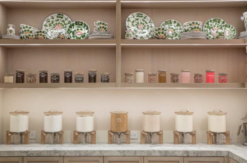 Ivan Solis/thehomeedit for POOSH.COM