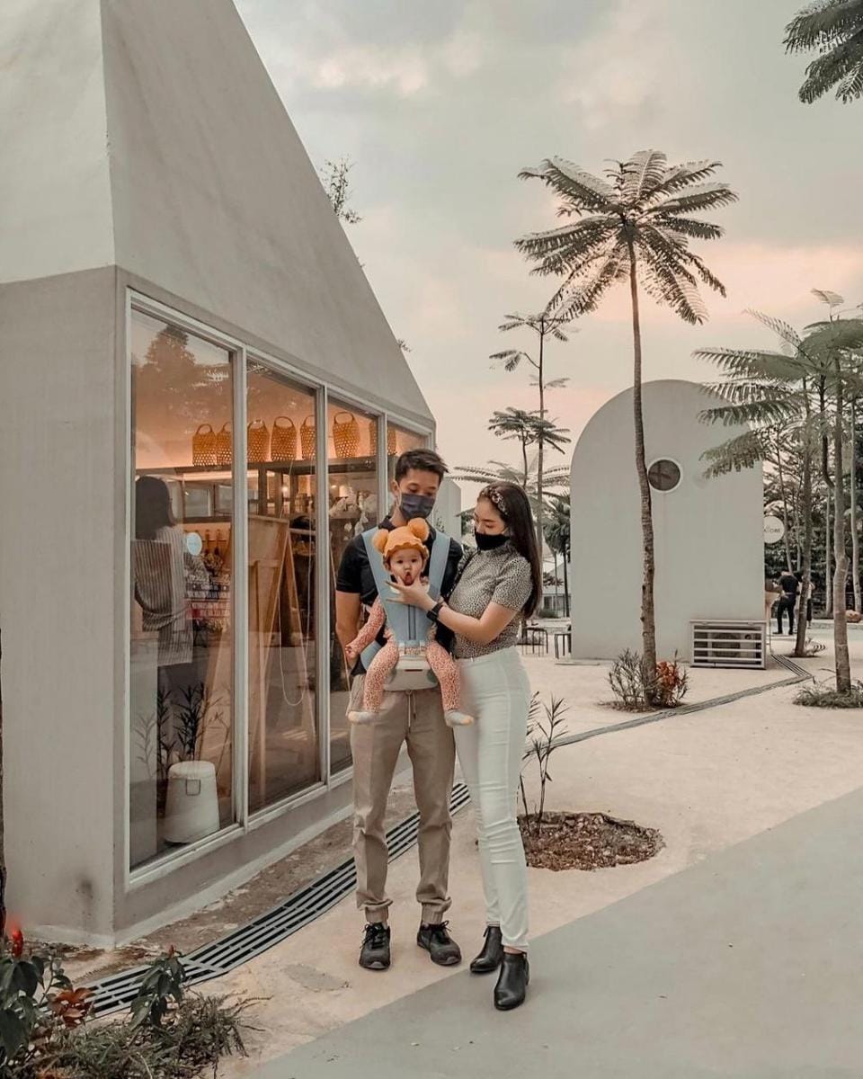 Instagram.com/valerie.mci9official