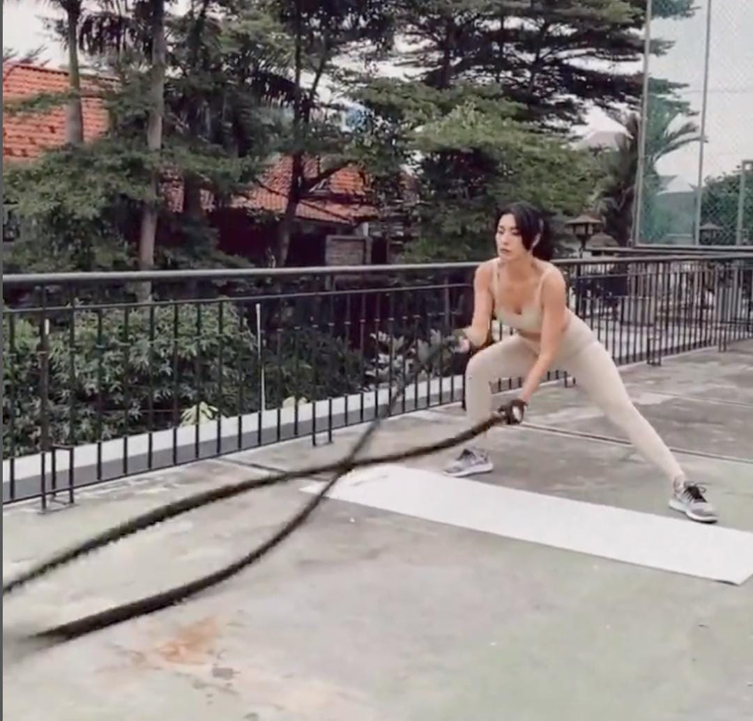 instagram.com/tyasmirasih