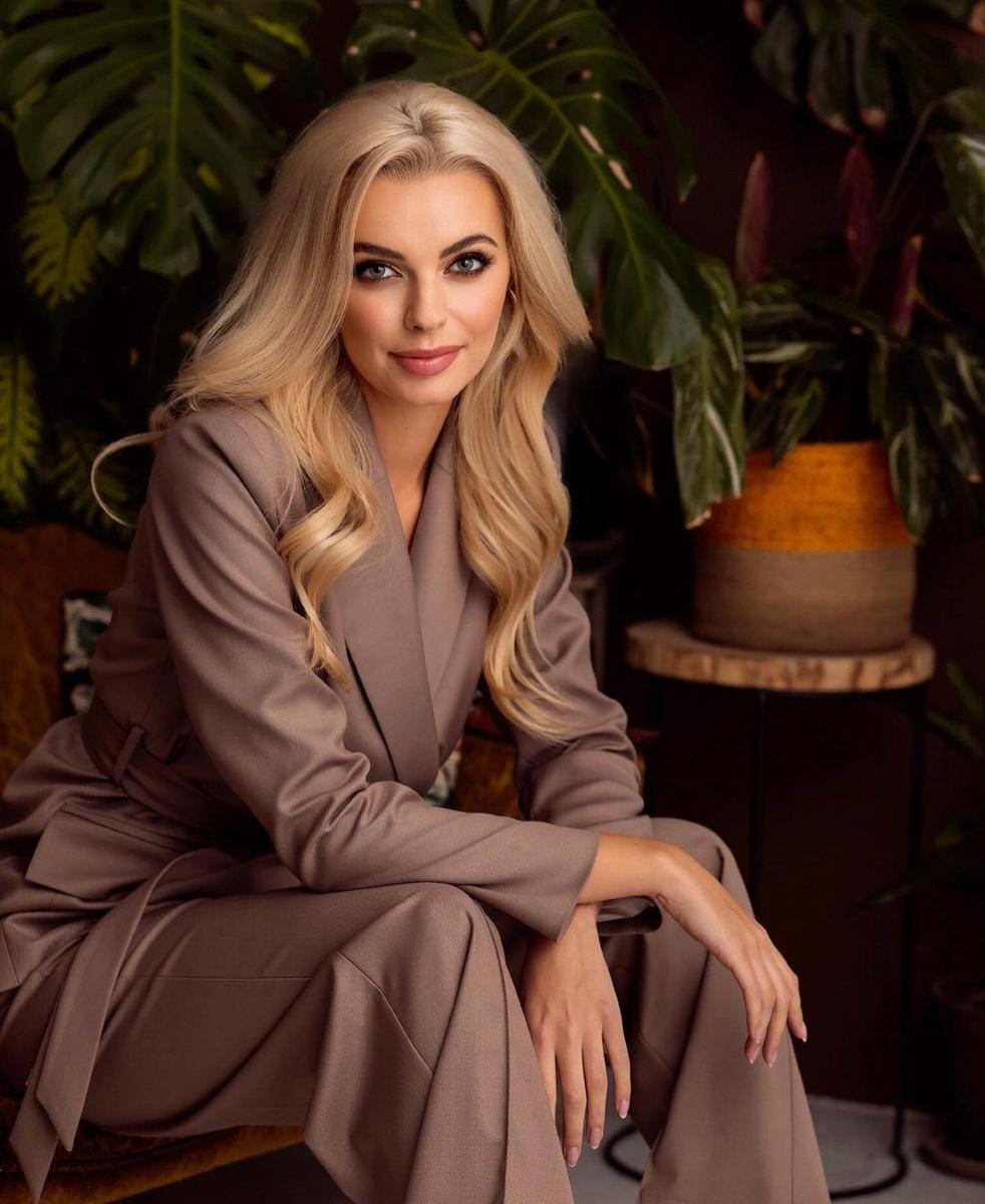 instagram.com/karolinabielawska