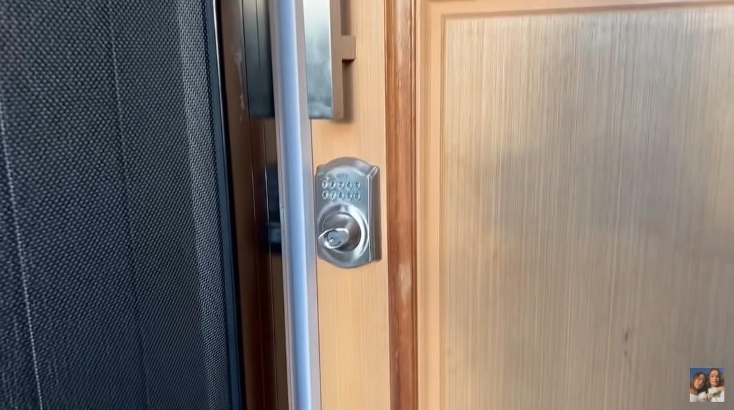 YouTube.com/The Connell Twins