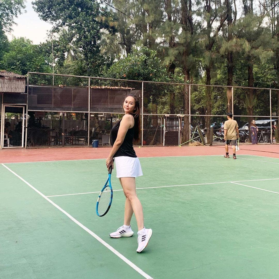 instagram.com/aurakasih