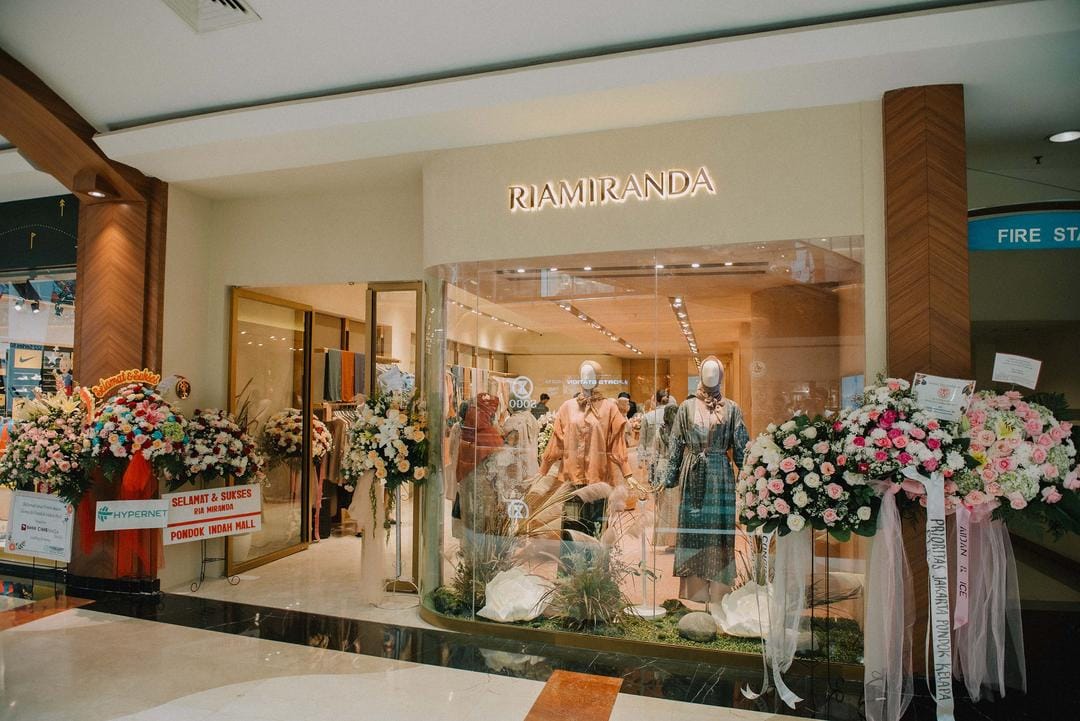 Sambut Bulan Suci, Ria Miranda Buka Butik Baru di PIM 2
