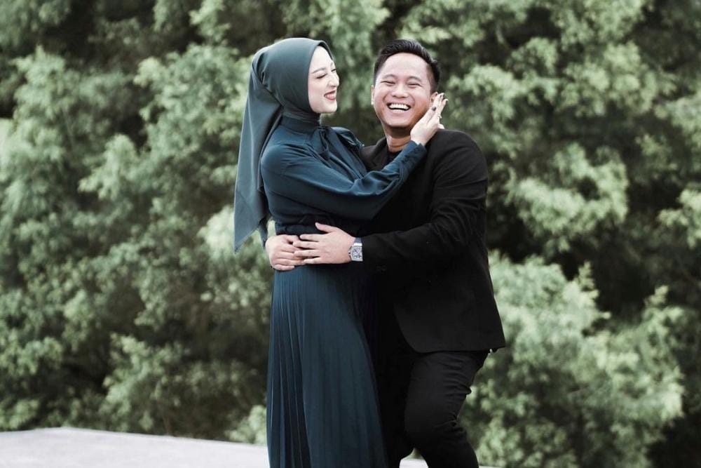 Instagram.com/dinanfajrina