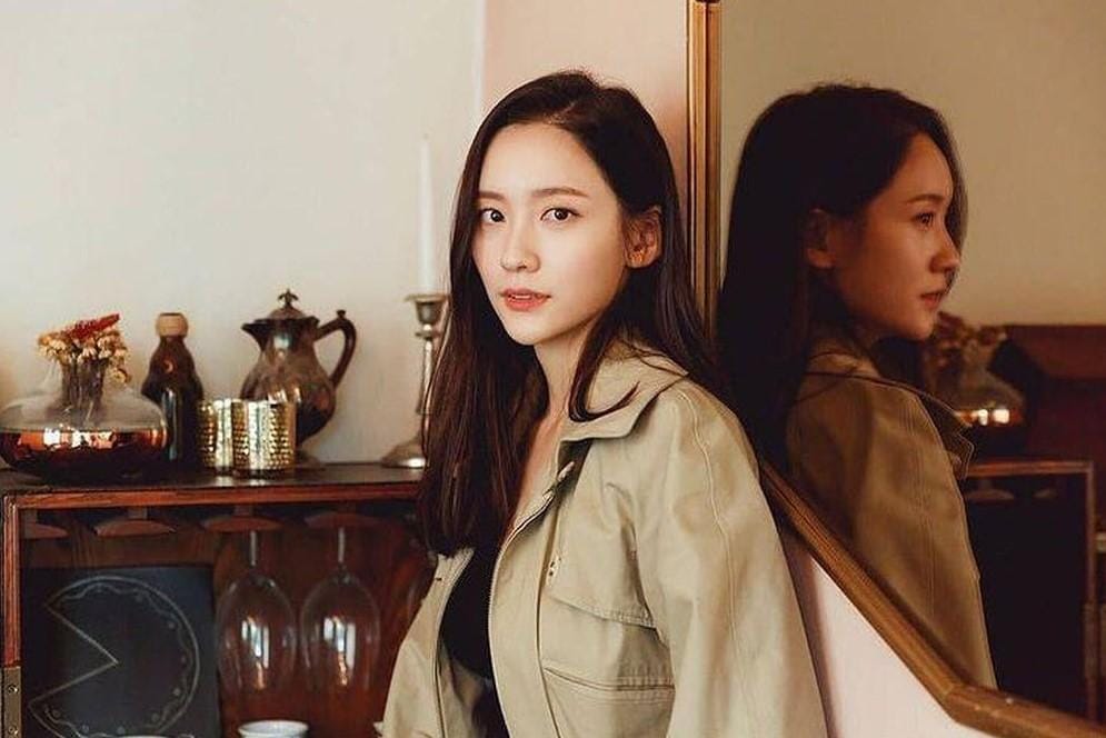 Intip Gaya Park Ji Hyun, Artis yang Diisukan Kekasih Ahn Hyo Seop