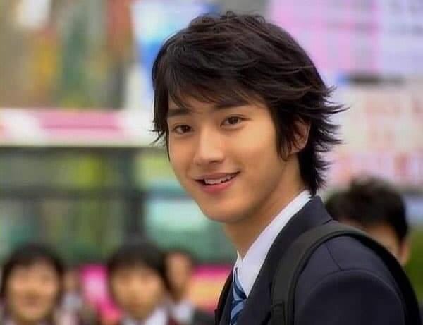 twitter.com/Mitey_Czarlou