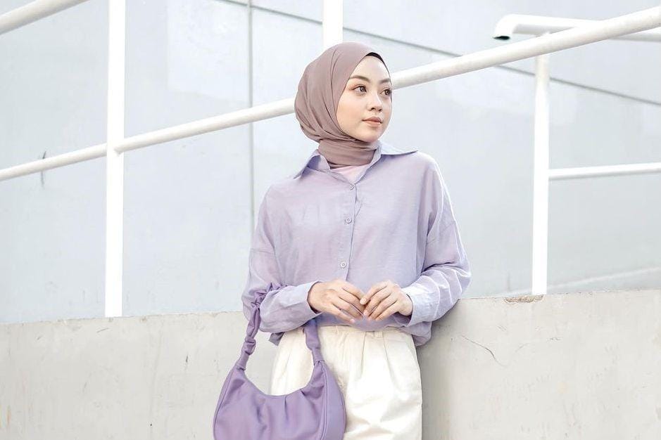 Rekomendasi Warna Hijab yang Cocok untuk Baju Lilac