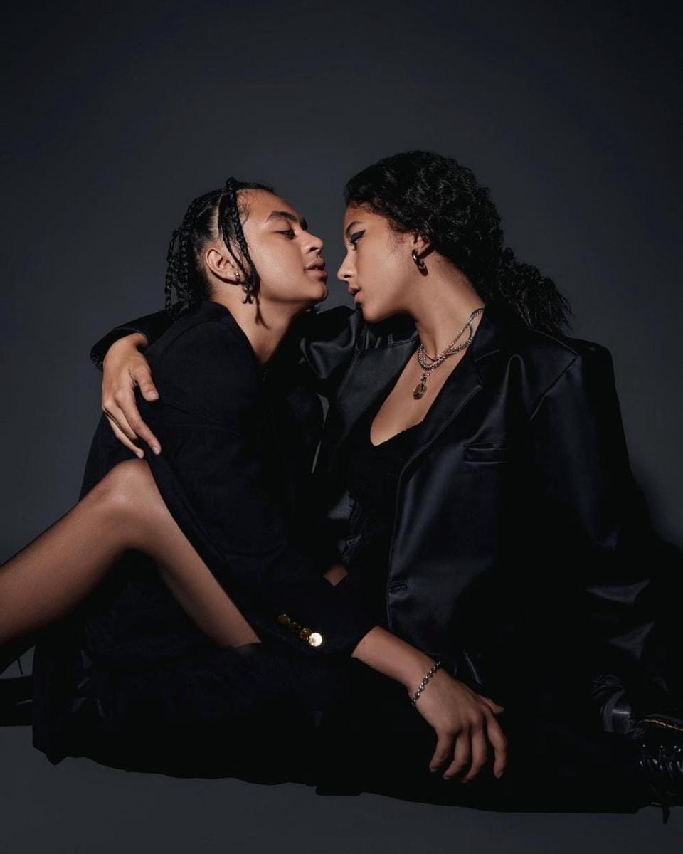 Instagram.com/bastiansteel