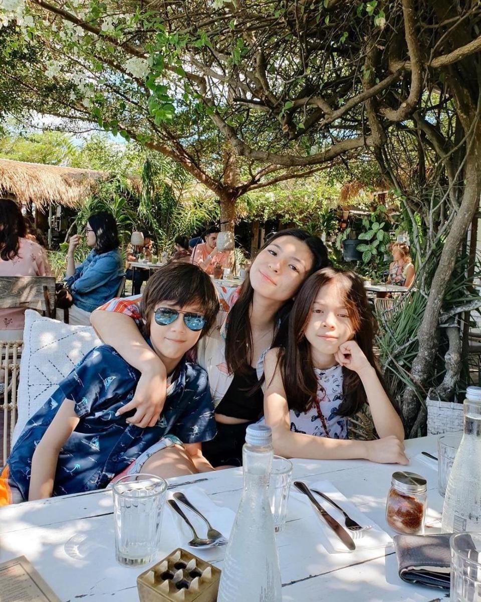 Instagram.com/sharazaaa