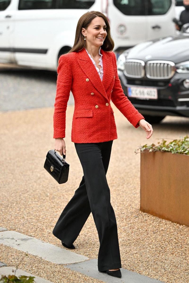 harpersbazaar.com