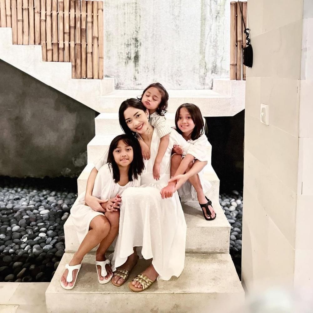 Instagram.com/ririndwiariyanti