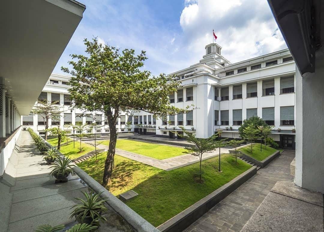 instagram.com/museum_mandiri