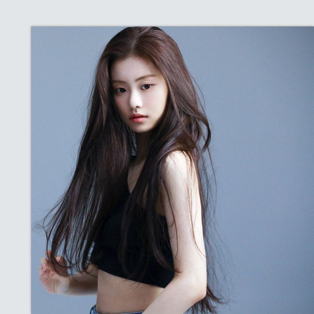 instagram.com/le_sserafim