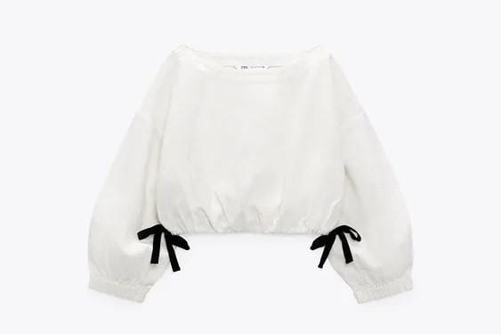 #PopbelaOOTD: Rekomendasi Hoodie Cewek, Cocok untuk Musim Hujan