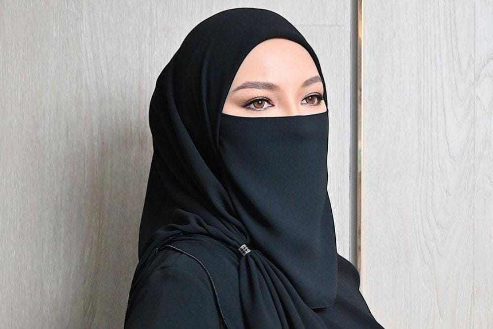 instagram.com/neelofa