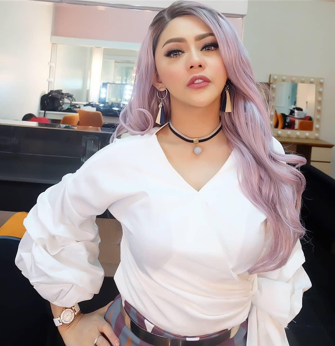 instagram.com/jenitajanet