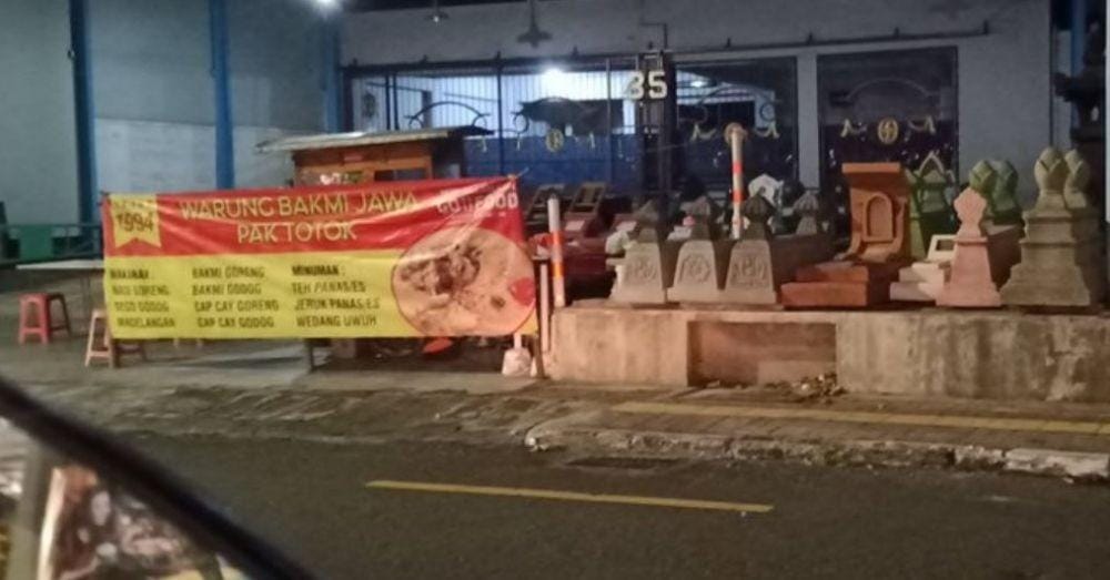 Twitter.com/nocontextwarung